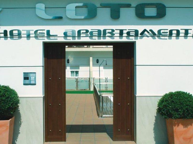 Hotel Apartamentos Loto Conil Conil De La Frontera Exterior photo